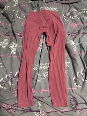 LUlulemon size 8 dusty rose align leggings